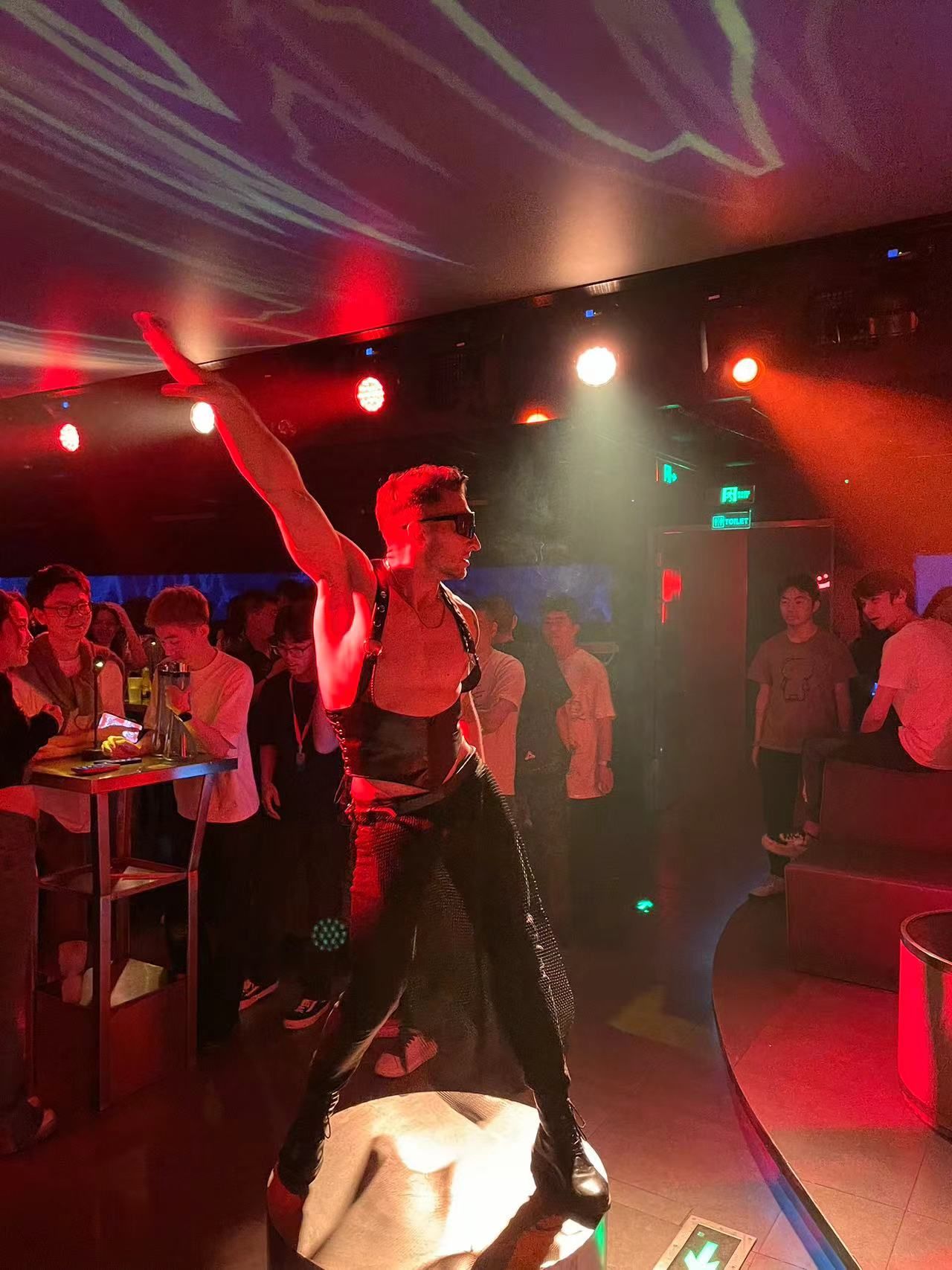 清远商务KTV消费攻略-英德市ktv预定